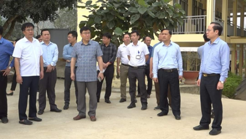 Đ/c Hoàng Gia Long- Phó Chủ tịch Thường trực UBND tỉnh kiểm tra tiến độ thực hiện huyện đạt chuẩn NTM tại huyện Bắc Quang