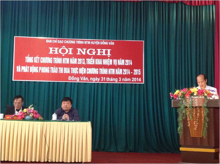 Lãnh đạo UBND huyện Đồng Văn phát biểu