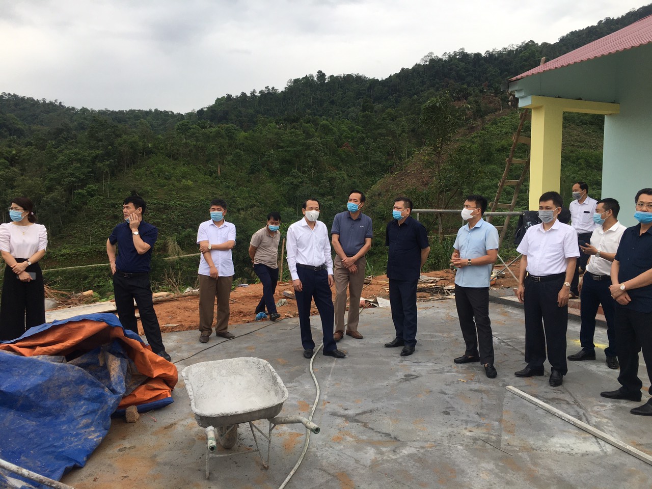 Lãnh đạo tỉnh và các sở ngành kiểm tra tiến độ xây dựng NTM tại thôn biên giới Nà Toong, xã Thanh Thuỷ, huyện Vị Xuyên
