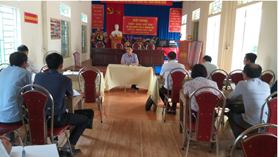 Đoàn giám sát làm việc tại thôn Kim Bàn, xã Hùng An, huyện Bắc Quang